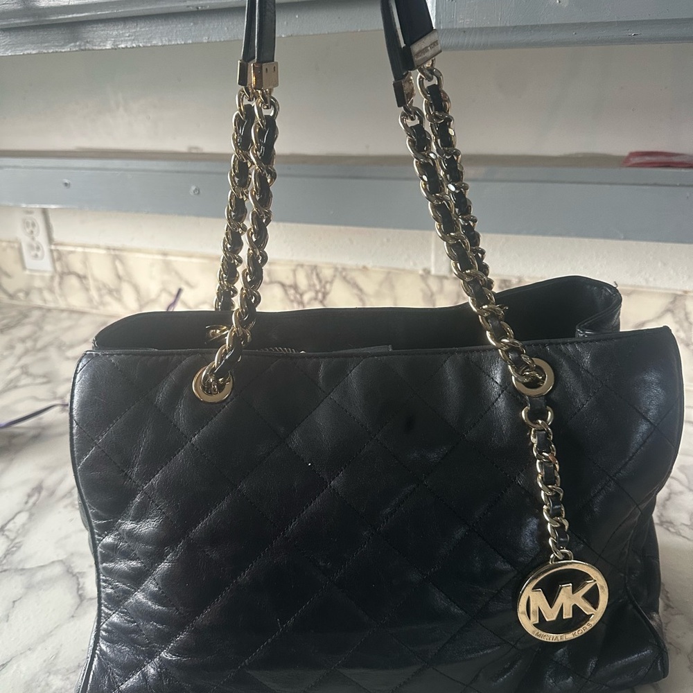 Michael Kors Black Quilted Shoulder Bag